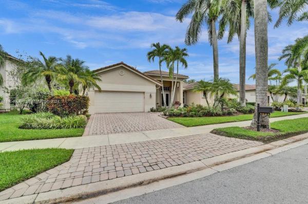 Victoria Pointe, 1623 Victoria Pointe Ln, Weston, Florida 33327, image 1