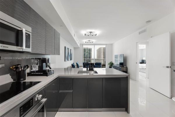 The Bond On Brickell, 1080 Brickell Ave #2702, Miami, Florida 33131, image 2
