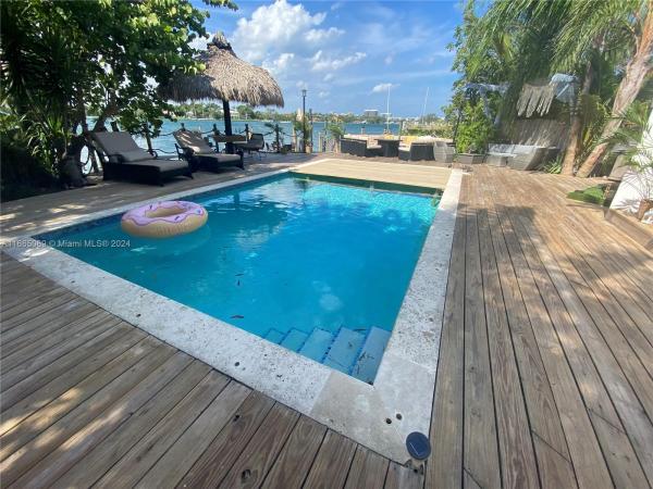 Biscayne Beach, 1531 Stillwater Dr, Miami Beach, Florida 33141, image 1