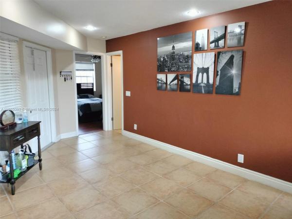 Windmill Lakes, 8630 SW 3rd St #203, Pembroke Pines, Florida 33025, image 1