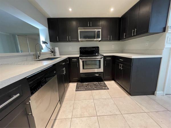 Sabal Palm Of Pine Island Ridge, 1811 Sabal Palm Dr #108, Davie, Florida 33324, image 1