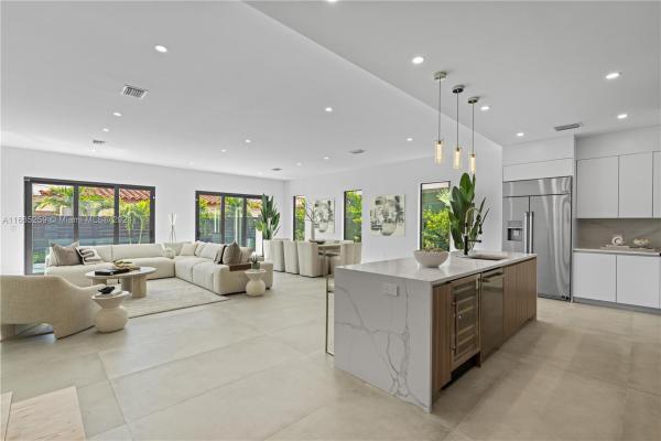 Livermore Estates, 1812 Middle River Dr #1, Fort Lauderdale, Florida 33305, image 1