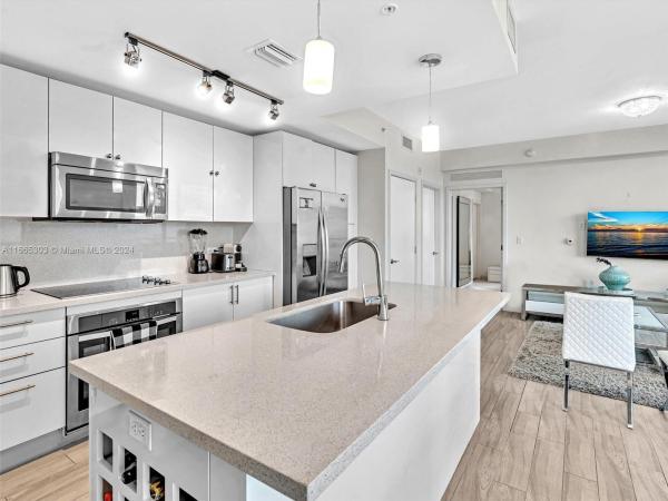 Nine At Mary Brickell Village, 999 SW 2nd Ave #1403, Miami, Florida 33130, image 3