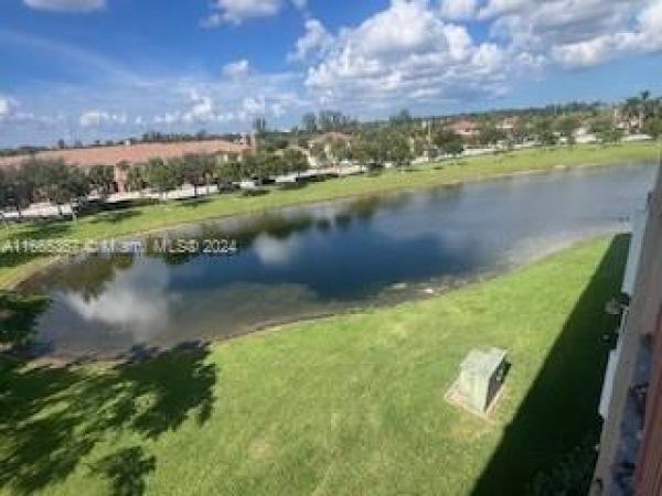 West Fontaine, 10255 NW 9th St Cir #404-7, Fountainebleau, Florida 33172, image 1