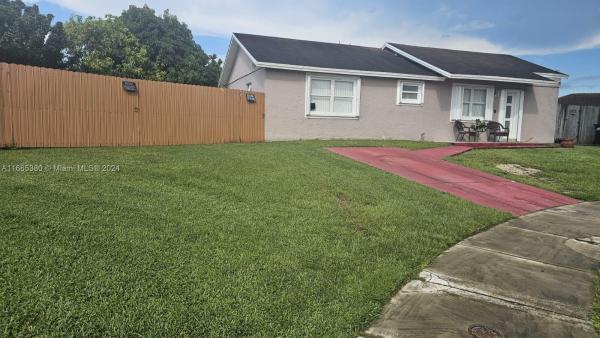 Princetonian, 12315 SW 253rd Ter, Princeton, Florida 33032, image 1
