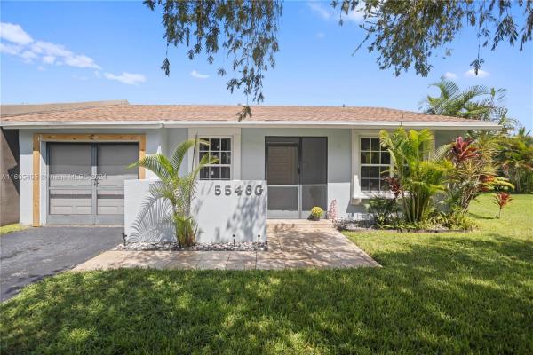 Lakewood On The Green, 5546 S Lakewood Cir S #G, Margate, Florida 33063, image 1