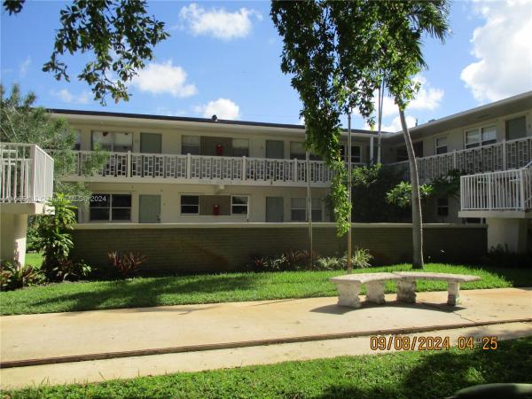 Astor, 3500 Harrison St #1, Hollywood, Florida 33021, image 1