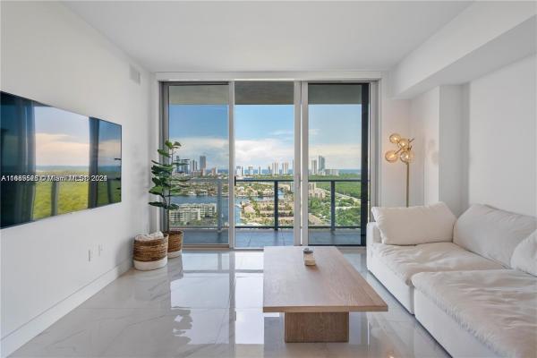 The Harbour South Tower, 16385 Biscayne Blvd #2519, North Miami Beach, Florida 33160, image 3