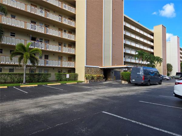 Meadowbrook Towers, 900 NE 12th Ave #608, Hallandale Beach, Florida 33009, image 1