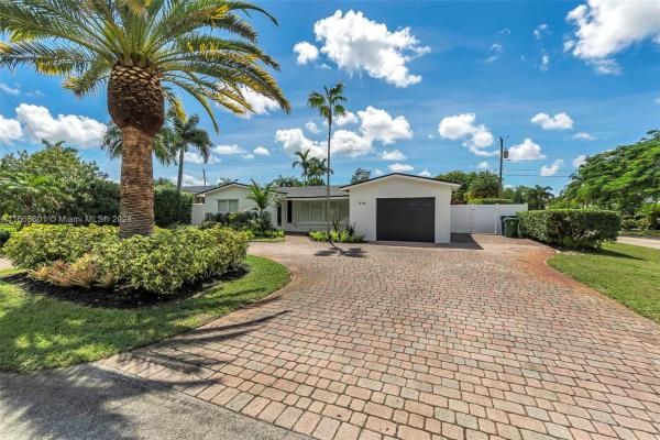 Wilton Estates, 516 NW 28th St, Wilton Manors, Florida 33311, image 1