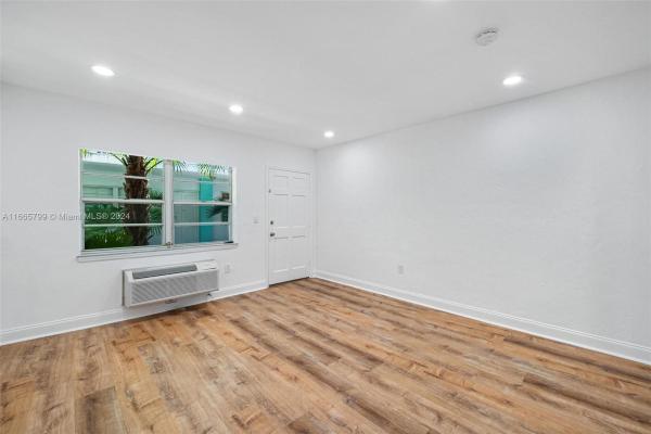 Meridian Court, 911 Meridian Ave #106, Miami Beach, Florida 33139, image 1