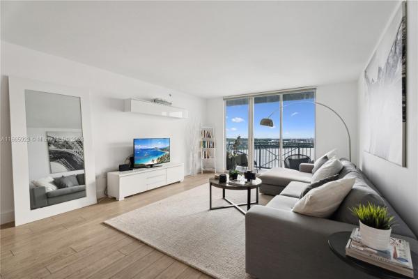 Yacht Club At Portofino, 90 Alton Rd #1804, Miami Beach, Florida 33139, image 1