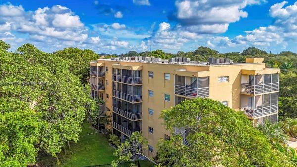 The Oaks, 4111 Stirling Rd #304, Dania Beach, Florida 33314, image 1