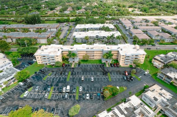 Village At Dadeland, 7410 SW 82nd St #K302, Glenvar Heights, Florida 33143, image 1