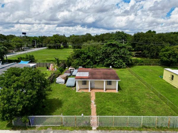Bunche Park, 2505 NW 162nd Ter, Miami Gardens, Florida 33054, image 1