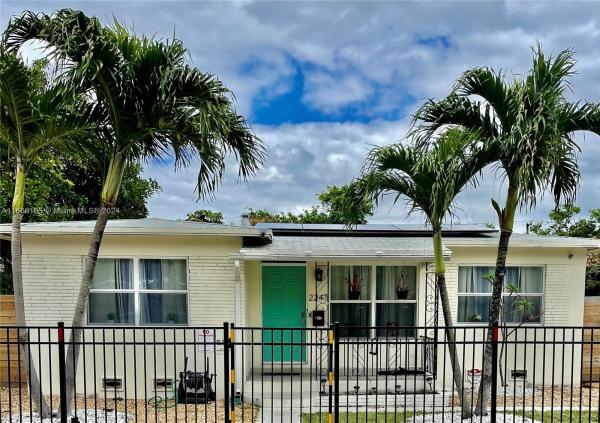 Hollywood Little Ranches, 2247 Jackson St, Hollywood, Florida 33020, image 1