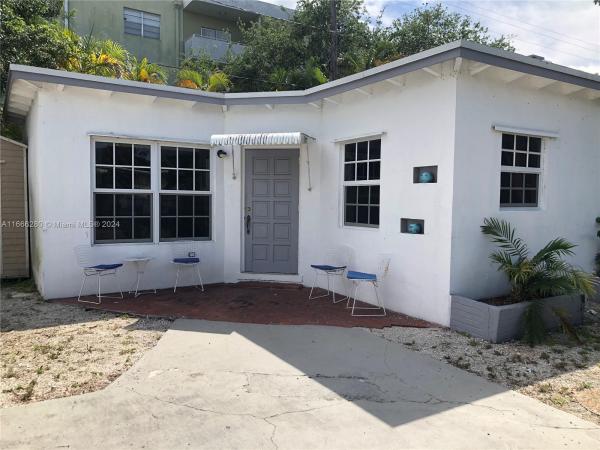 Trailer City, 2048 NE 135th Ter, North Miami Beach, Florida 33181, image 1