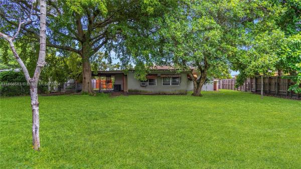 Tropical Highlands, 8450 SW 43rd St, Olympia Heights, Florida 33155, image 2