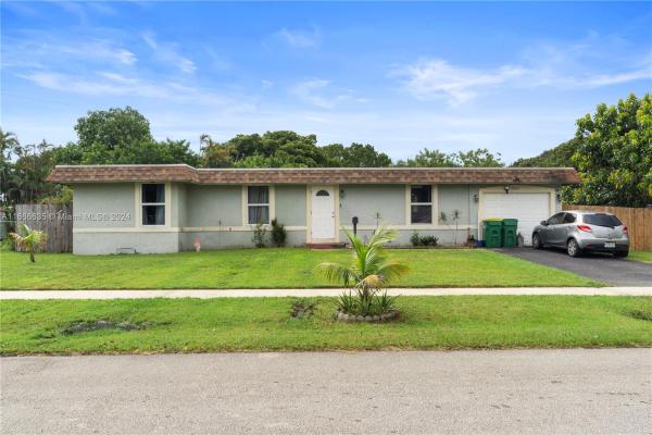 Heathgate, 7813 NW 73rd Ter, Tamarac, Florida 33321, image 1