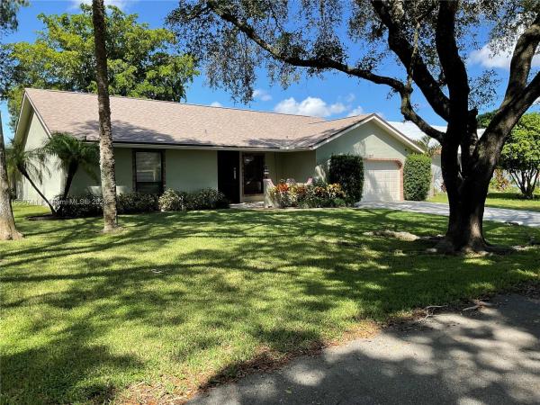 Eastridge Village At The Crossings, 7027 NW 38th Mnr, Coral Springs, Florida 33065, image 1