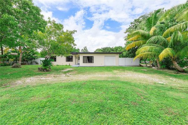 Fulford By The Sea, 17180 NE 18th Ave, North Miami Beach, Florida 33162, image 1