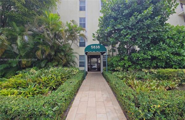 Alca, 5838 SW 74th Ter #304, South Miami, Florida 33143, image 1