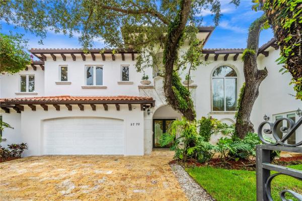5770 La Luneta Ave, Miami, Florida 33155, image 1