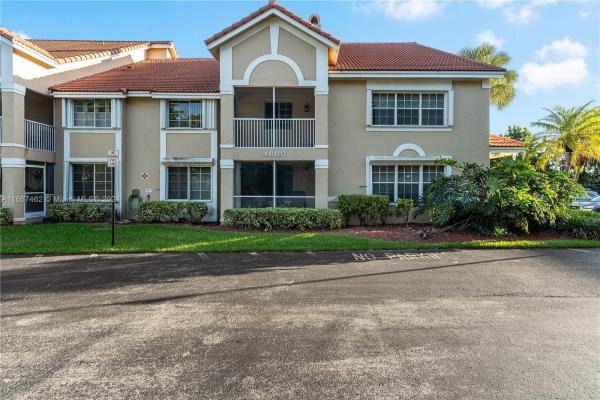 La Bonne Vie At Palm-Aire, 4600 W Mcnab Rd #A1, Pompano Beach, Florida 33069, image 1