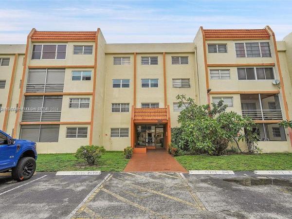 Cypress Tree, 2401 NW 41st Ave #207, Lauderhill, Florida 33313, image 1