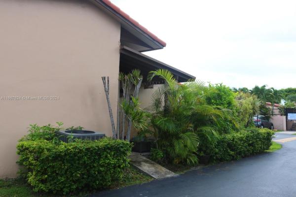 Tropical Park Villas, 3816 SW 79th Ave #78, Westchester, Florida 33155, image 1