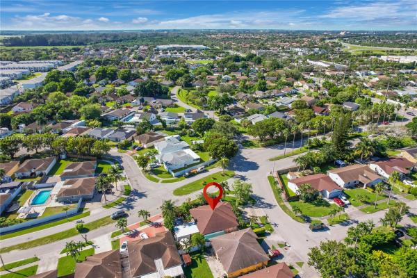 Amerihomes, 28365 SW 136th Ave, Three Lakes, Florida 33033, image 1