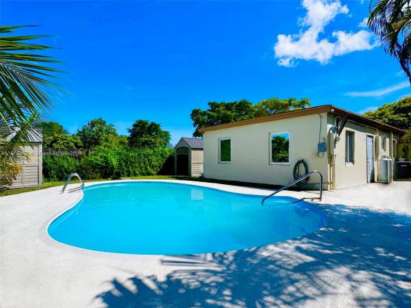 Fulford By The Sea, 1423 NE 175th St, North Miami Beach, Florida 33162, image 1