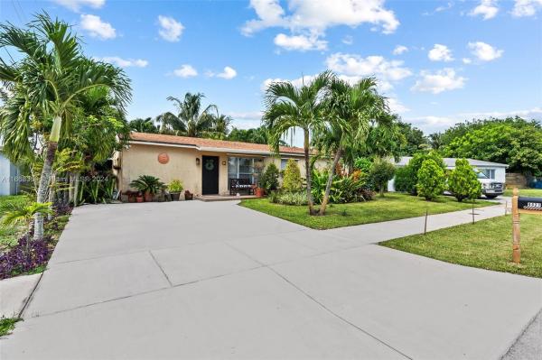 Broadview Park, 4421 SW 24th St, Fort Lauderdale, Florida 33317, image 1
