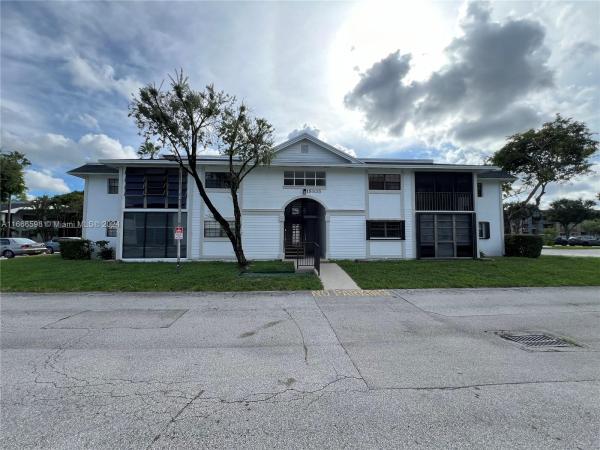 Countryside Village, 18935 NW 62nd Ave #202, Hialeah, Florida 33015, image 1