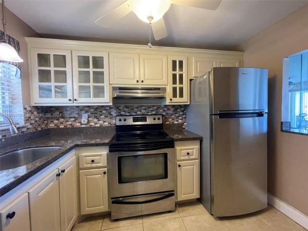 Sunrise Lakes 1, 2700 W Sunrise Lakes Dr #202, Sunrise, Florida 33322, image 1