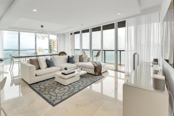 Icon Brickell Tower 2, 495 Brickell Ave #3101, Miami, Florida 33131, image 1