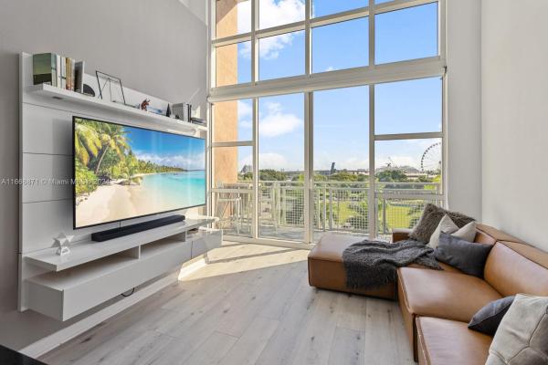 Vizcayne South, 253 NE 2nd St #435, Miami, Florida 33132, image 1