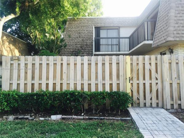 Bay Tree Patio Homes, 8203 SW 23rd Ct #21B, North Lauderdale, Florida 33068, image 1