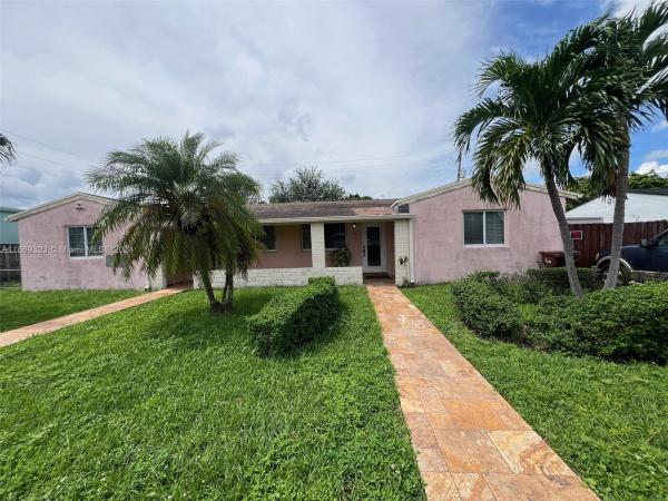 Essex Village, 6 NE 6th Ave, Hialeah, Florida 33010, image 1