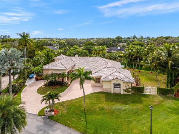 Galloway Glen, 10120 SW 93rd Ave, Kendall, Florida 33176, image 1