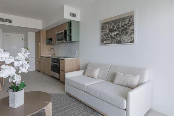 601 NE 1st St #4204, Miami, Florida 33132, image 1