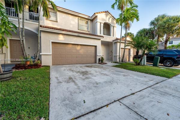 Lowells Landing, 811 NW 130th Ave #811, Pembroke Pines, Florida 33028, image 1