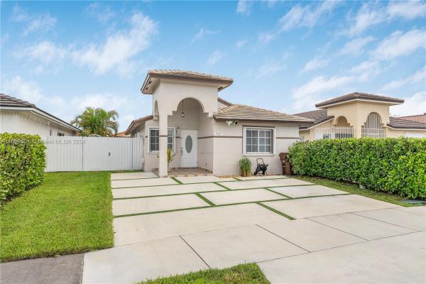 El Prado Country Club, 7117 W 30th Ln, Hialeah, Florida 33018, image 2