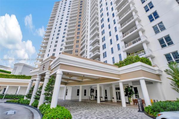 Courvoisier Courts, 701 Brickell Key Blvd #1108, Miami, Florida 33131, image 1