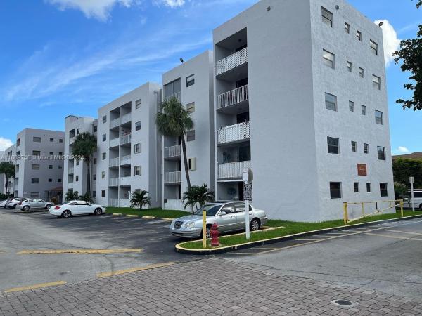 Fontainebleau Gardens, 8075 NW 7th St #109, Fountainebleau, Florida 33126, image 1