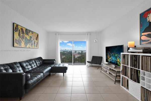 Island Place At North Bay Village, 1455 N Treasure Dr #7R, North Bay Village, Florida 33141, image 1