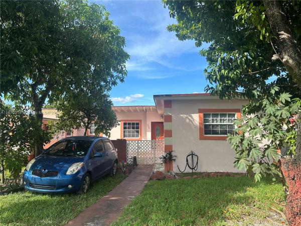 323 NW 104th St, Unincorporated Dade County, Florida 33150, image 2