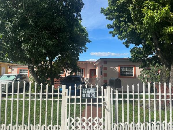 323 NW 104th St, Unincorporated Dade County, Florida 33150, image 3