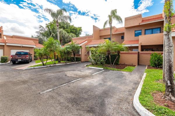 Las Palmas Townhomes At Pembroke Lakes South, 1671 SW 120th Ter, Pembroke Pines, Florida 33025, image 1