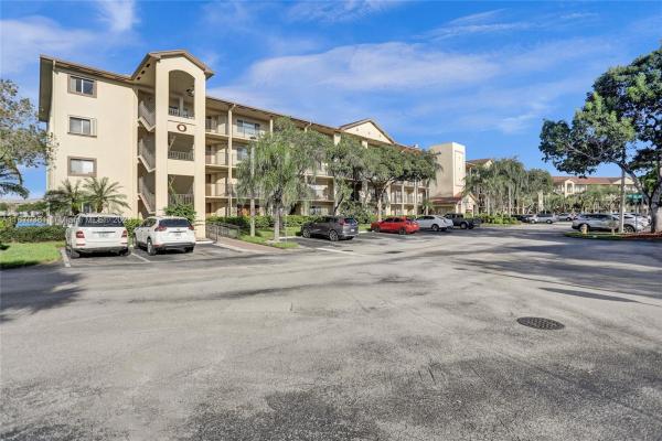 Suffolk At Century Village, 801 SW 141st Ave #105O, Pembroke Pines, Florida 33027, image 1